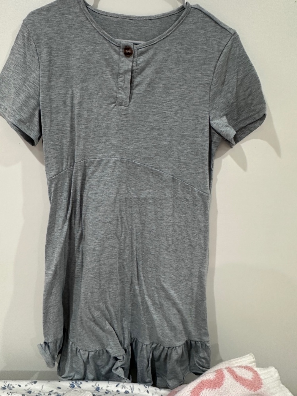 grey dress